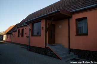 vanzare casa de la agentie imobiliara, cu 4 camere, orasul Sibiu