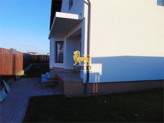 Casa de vanzare cu 4 camere, in zona Calea Cisnadiei, Sibiu