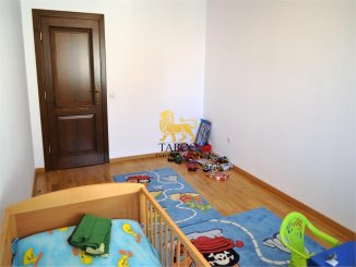 agentie imobiliara vand Casa cu 4 camere, zona Strand, orasul Sibiu