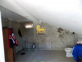 agentie imobiliara vand Casa cu 5 camere, orasul Sibiu