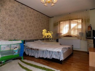 vanzare casa de la agentie imobiliara, cu 5 camere, orasul Sibiu