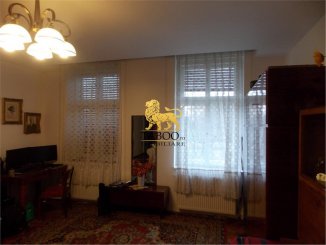 vanzare casa de la agentie imobiliara, cu 6 camere, in zona Calea Poplacii, orasul Sibiu