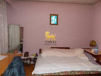Casa de vanzare cu 7 camere, in zona Piata Cluj, Sibiu