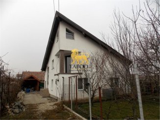 Casa de vanzare cu 8 camere, in zona Terezian, Sibiu