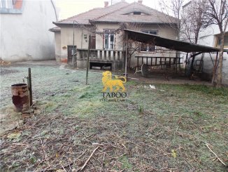 agentie imobiliara vand Casa cu 8 camere, orasul Sibiu