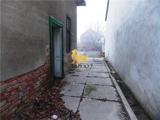  Sibiu, casa cu 8 camere de vanzare de la agentie imobiliara
