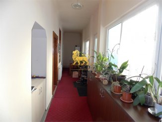 agentie imobiliara vand Casa cu 9 camere, zona Lazaret, orasul Sibiu
