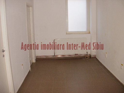 inchiriere de la agentie imobiliara, Spatiu comercial, in zona Hipodrom 1, orasul Sibiu