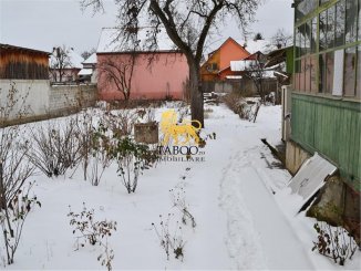 vanzare teren intravilan de la agentie imobiliara cu suprafata de 907 mp, in zona Piata Cluj, orasul Sibiu