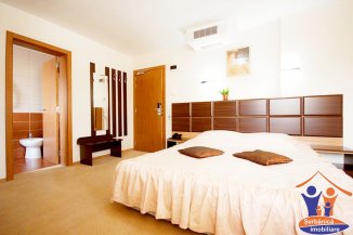 vanzare Mini hotel de la agentie imobiliara cu 3 etaje, 29 camere, in zona Centru, orasul Vatra Dornei