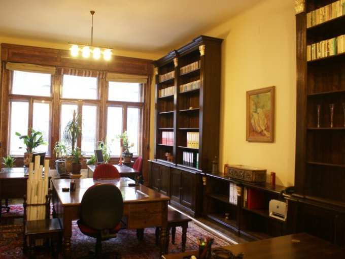  Timis Timisoara, zona Piata Unirii, apartament cu 2 camere de vanzare