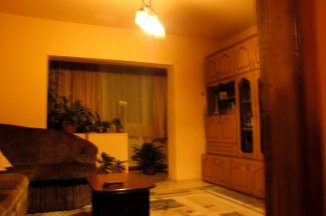 vanzare apartament decomandat, zona UMT, orasul Timisoara, suprafata utila 60 mp