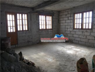 vanzare vila de la agentie imobiliara, cu 2 etaje, 12 camere, orasul Tulcea
